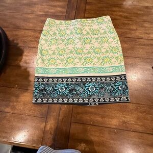 🍄 Ann Taylor Green and Pink Mini Pencil Skirt Resort Wear